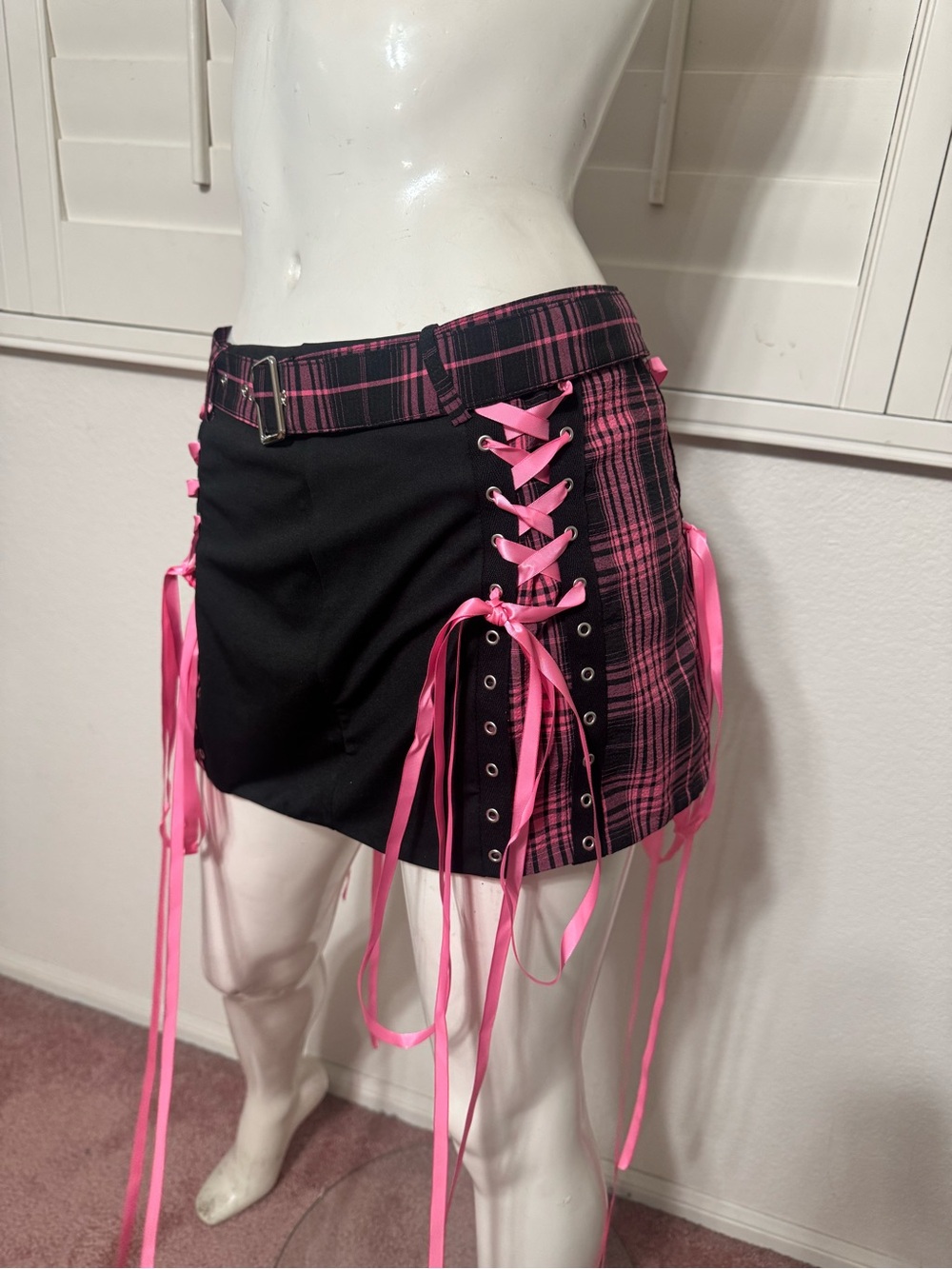 New M hot pink black plaid mini skirt gothic Lolita emo punk goth school girl